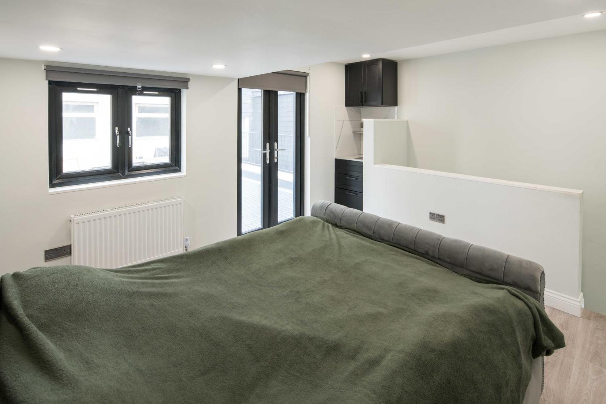 Апартаменты Roof Haven At Kensington Mews Лондон Экстерьер фото